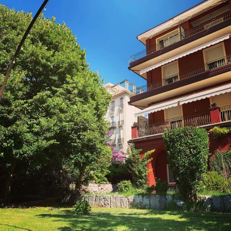 Chambre d'hôte, Menton, La Fabrique à Poupées