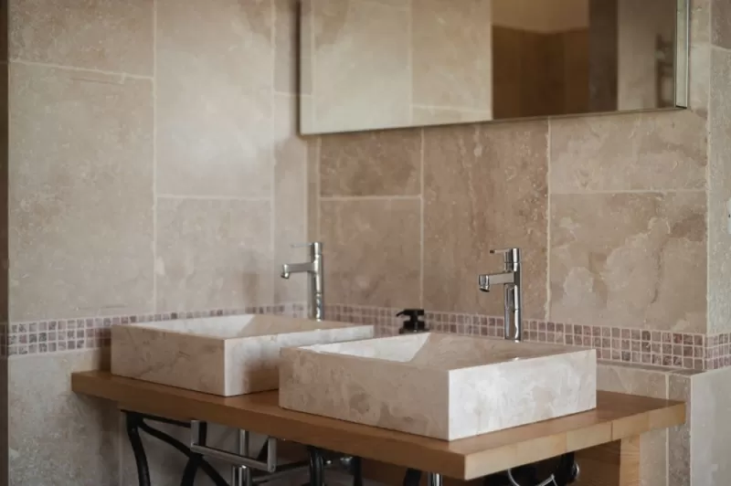 La Chambre de Rosy, Menton, La Fabrique à Poupées