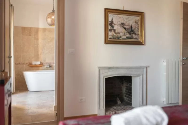 La Chambre de Rosy, Menton, La Fabrique à Poupées