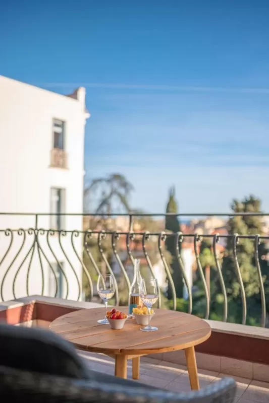 L'Hirondelle, Menton, La Fabrique à Poupées