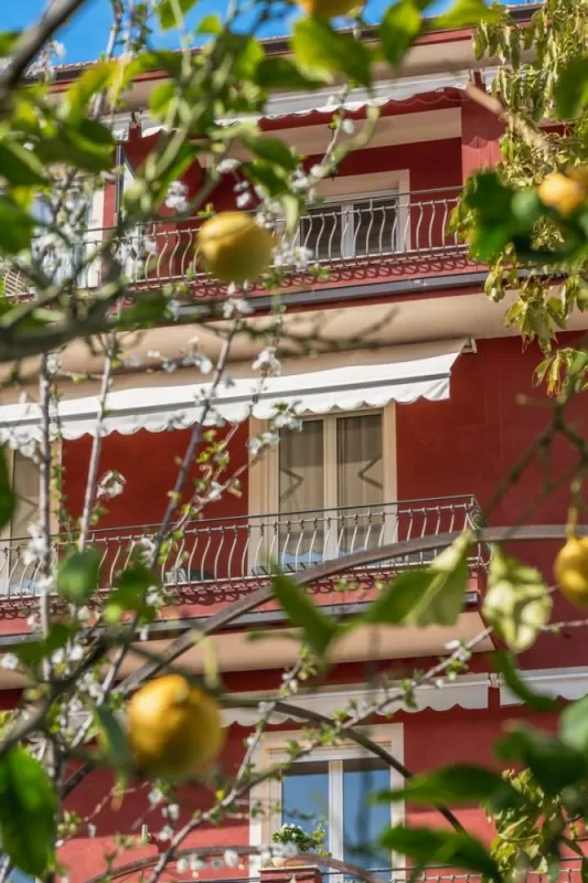 Chambre d'hôte, Menton, La Fabrique à Poupées