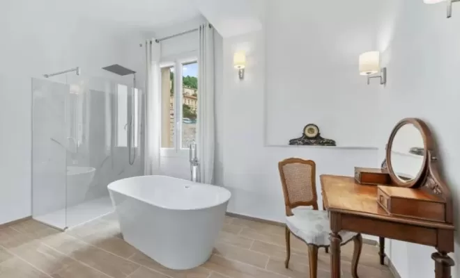 Location de chambres d'hôtes vers Monaco, Menton, La Fabrique à Poupées